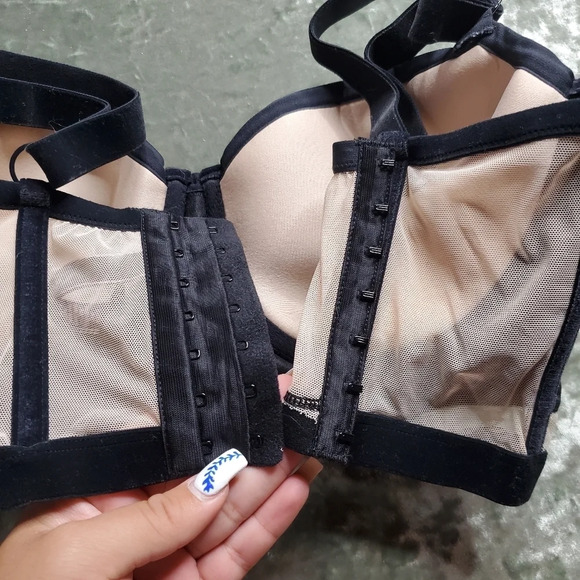 Victoria's Secret Floral Velvet Demi Set - Picture 4 of 9